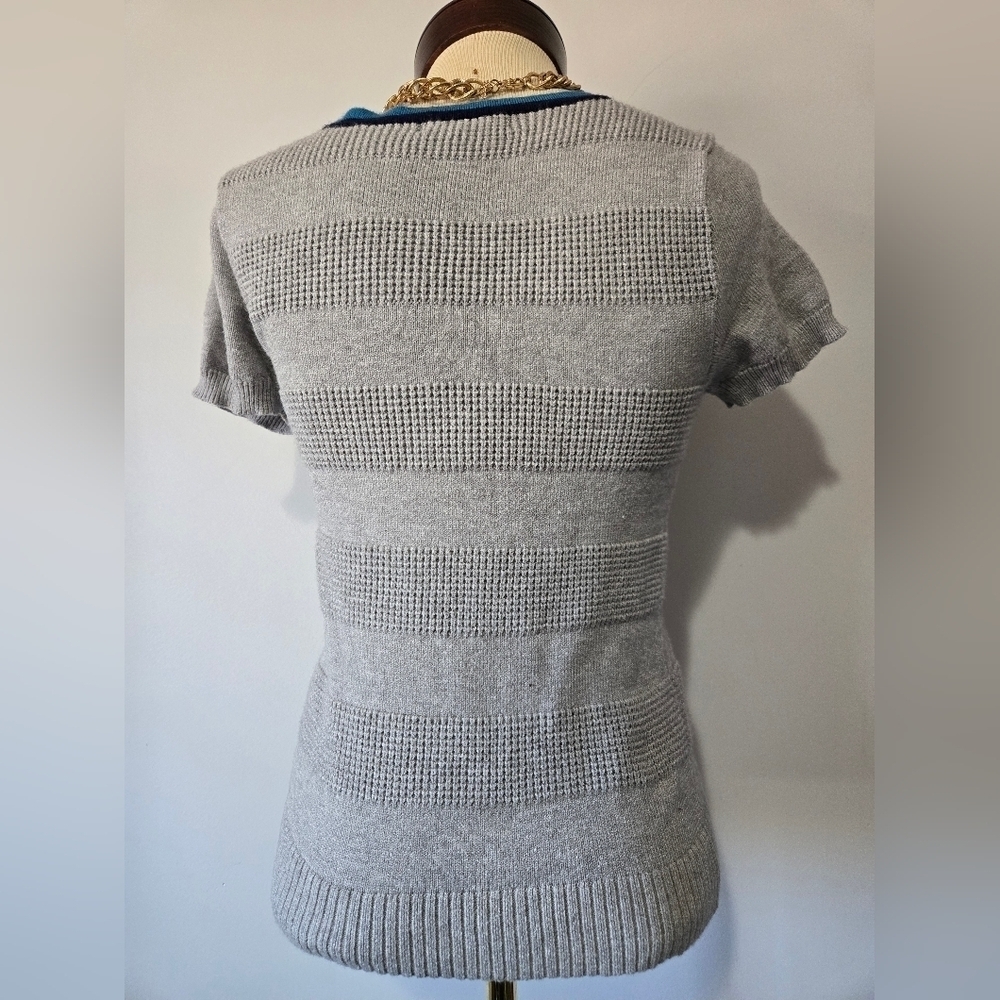 Bagatelle Gray Crew Neck Sweater with Textured Stripes , Navy And Blue Collar. S - Picture 5 of 8